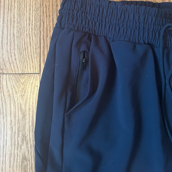 Like New - Athleta Dark Navy Jogger - Picture 4 of 7